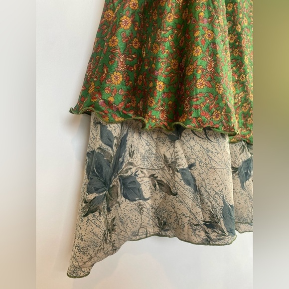 Earthbound Silk Wrap‎ Skirt Paisley - Picture 3 of 9